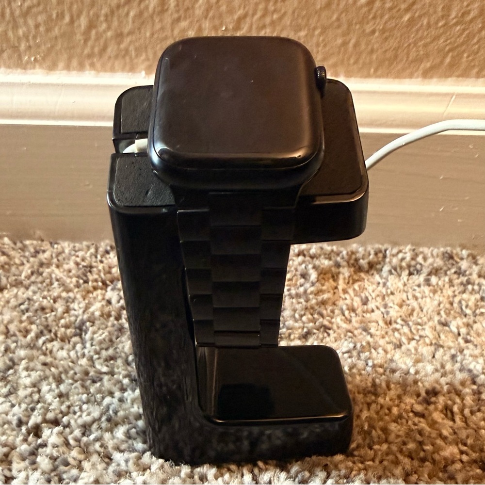 Used- Apple Watch Charging Stand
(Watch and Cable Not Included) - Picture 8 of 9